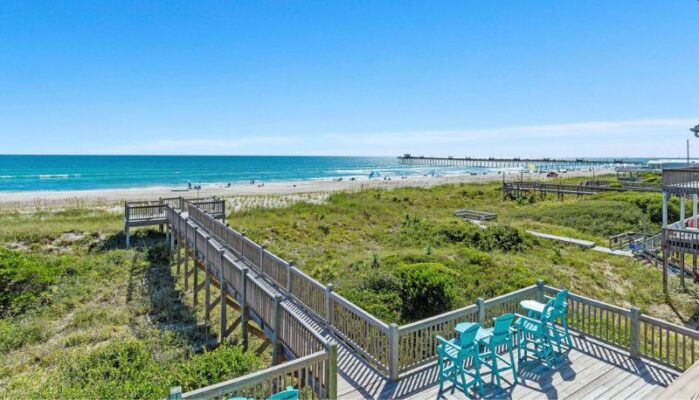 Footloose and Fancy Free East pier view