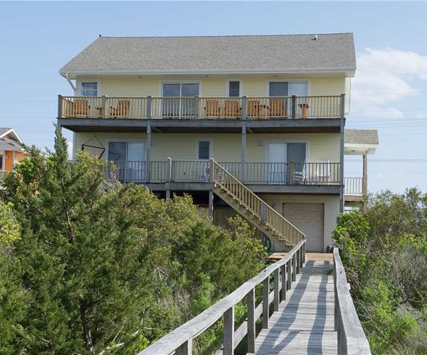 McCarthy Cottage Vacation Rental l Emerald Isle Realty