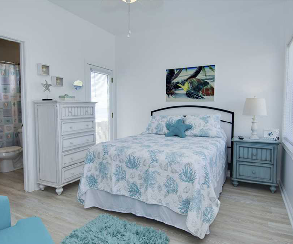 Featured Property Star Deck West - Bedroom 1
