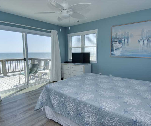 Featured Property Aboard Delight West - Bedroom 4