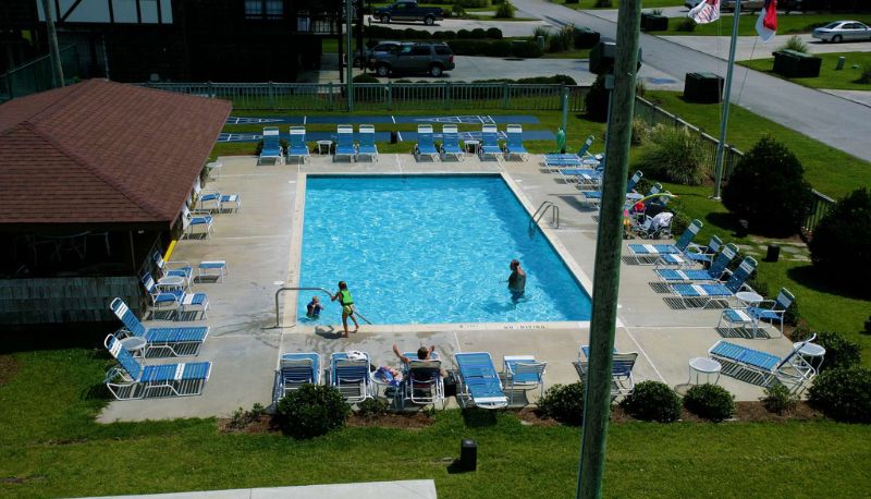 Ocean Reef Condos pool