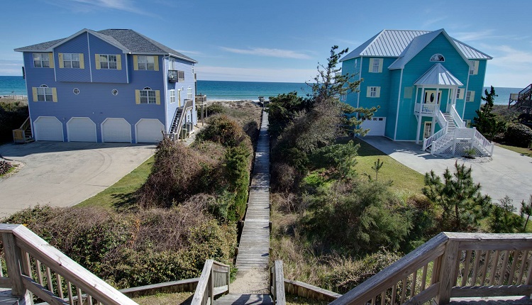 Coco West - Walkway to Beach
