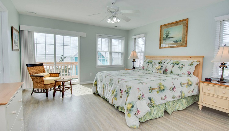 Coco West - Bedroom