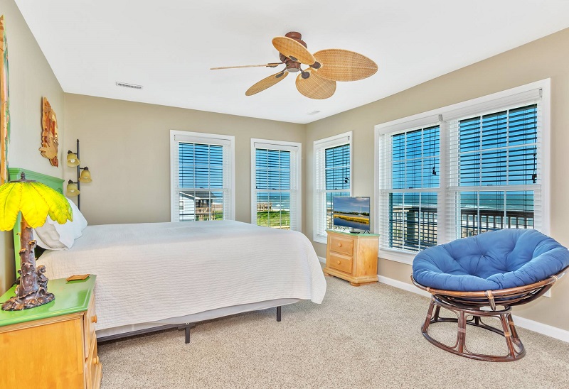 Gull Cottage East - Bedroom