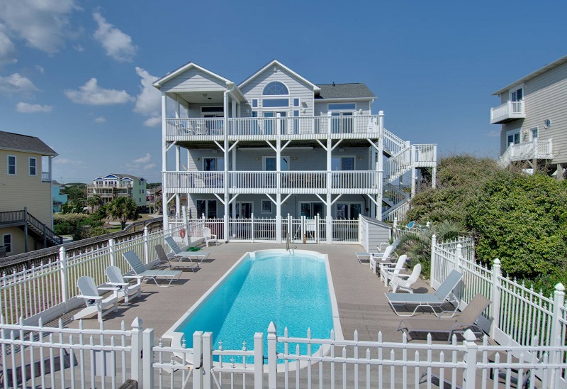 A Sea Palace - Oceanfront Beach House in Emerald Isle, NC