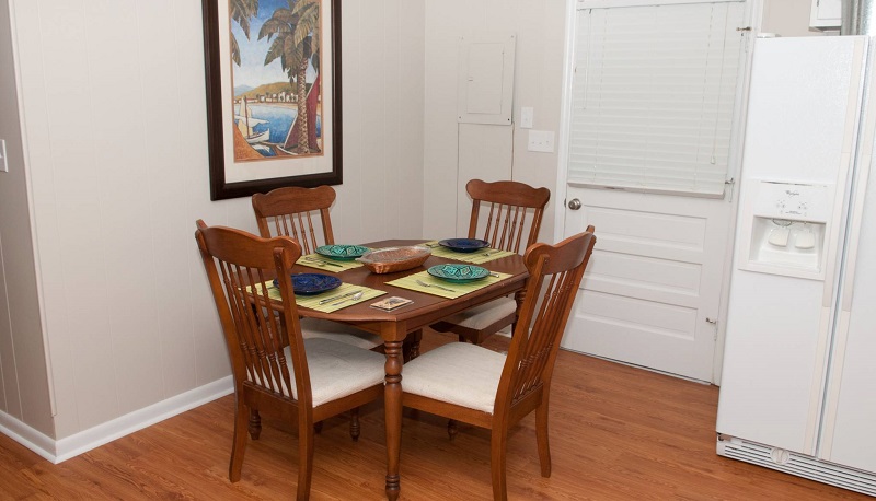 Clear Skies - Dining Room