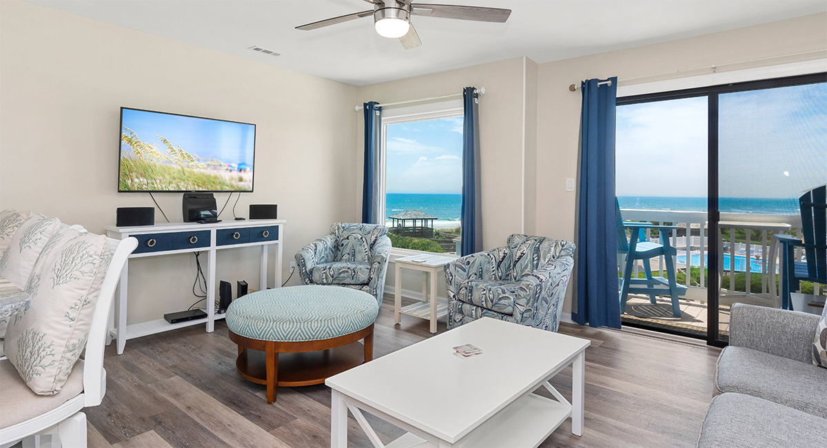 Pebble Beach D305 living area