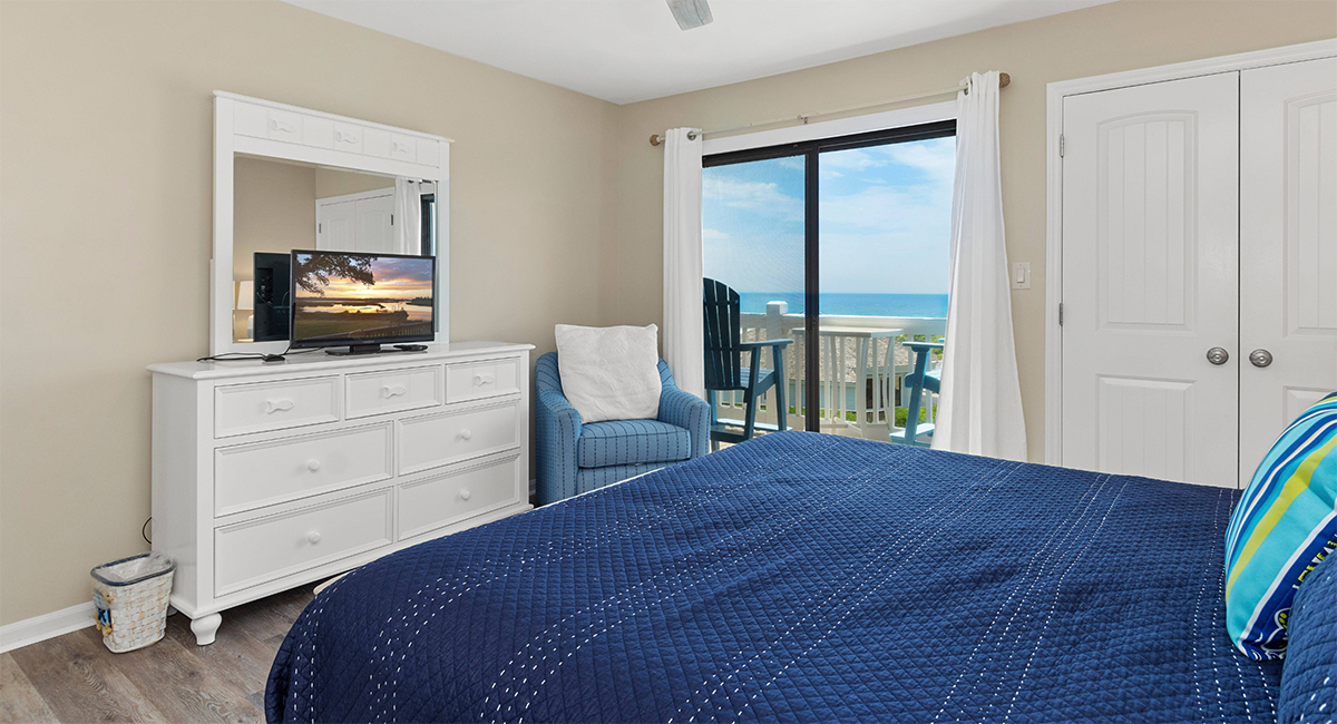 Pebble Beach D305 bedroom