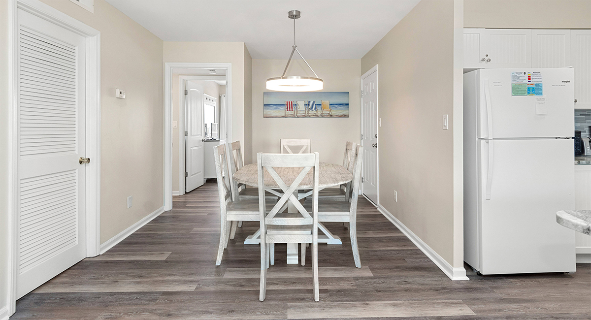 Pebble Beach D305 dining