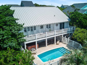 Featured Property: 100 Periwinkle