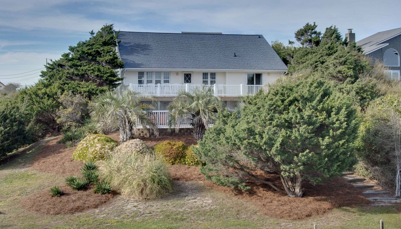 100 Periwinkle - Emerald Isle Realty Featured Property of the Week