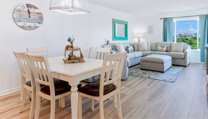 image of Point Emerald Villa B-203 dining area