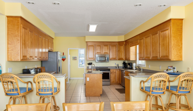 image of Always Sunny kitchen
