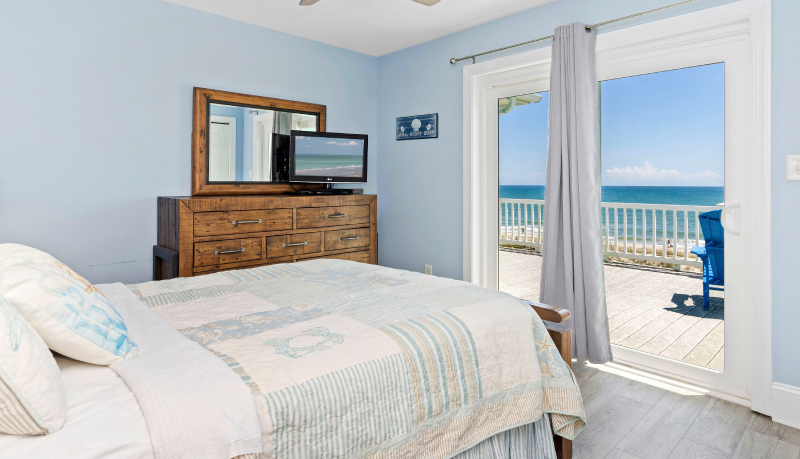 sea angel - bedroom