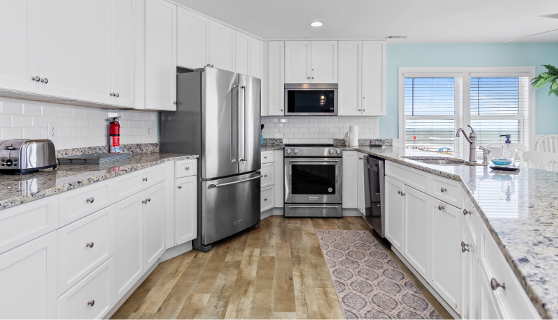 serenity now east - kitchen