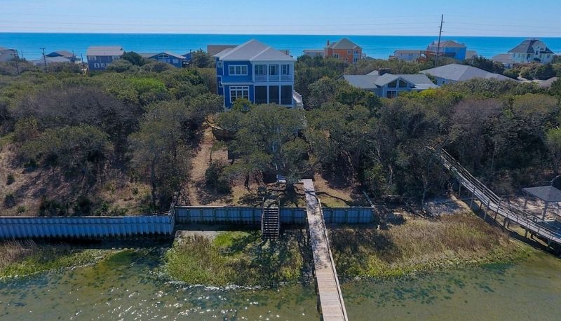 Breezy Oak Cottage - Emerald Isle Realty Featured Property of The Week