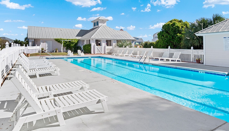 Jewel of The Isle Up - pool