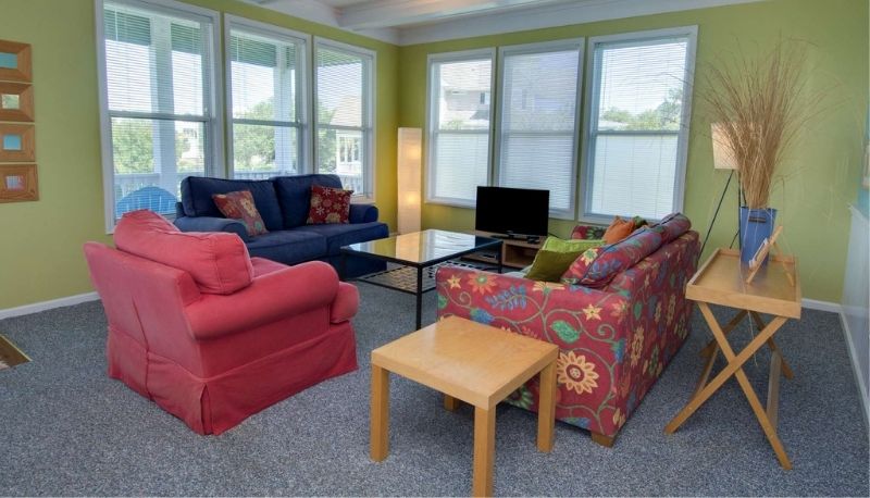 Jewel of the Isle Up - living