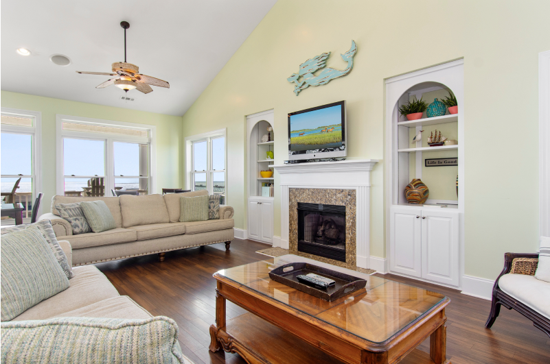 Rhythm & Sol living room