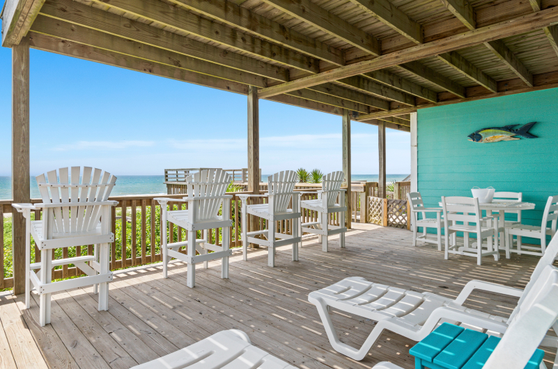 Nirvana East covered deck