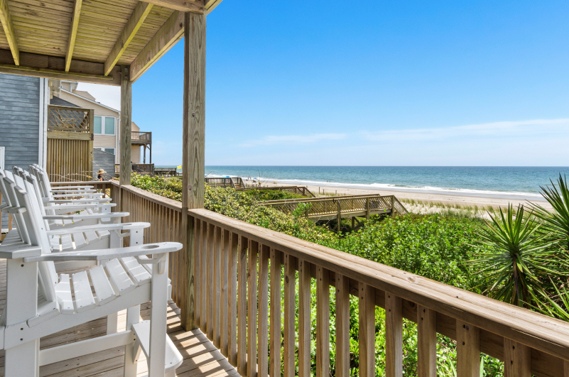 Nirvana East oceanfront deck