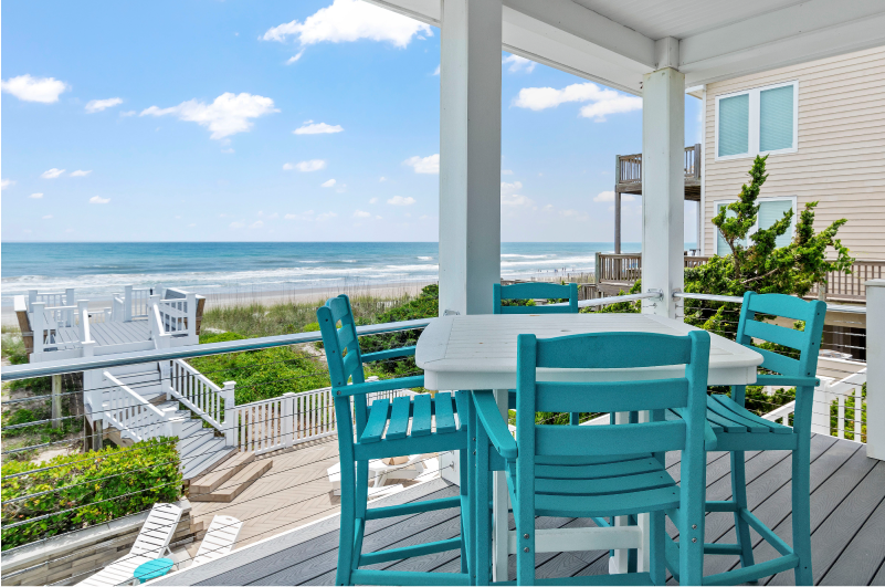 Surf de Soleil covered patio