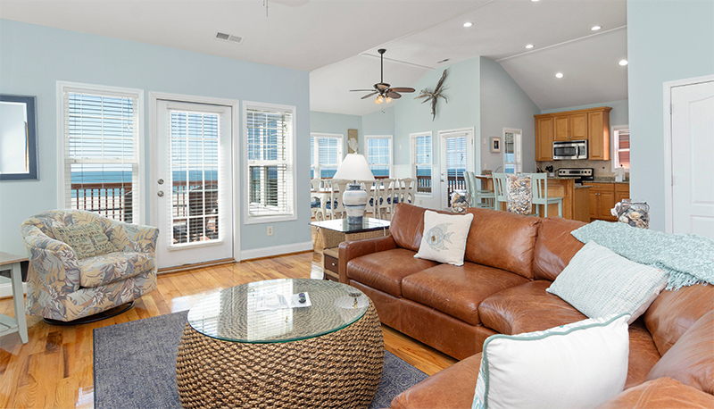 Crystal of the Coast living area