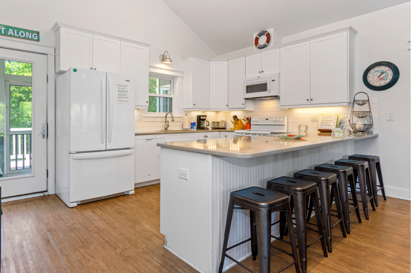 Bogue Banker kitchen