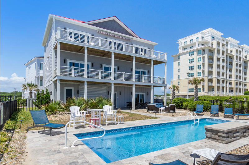 Family Tides - oceanfront vacation home