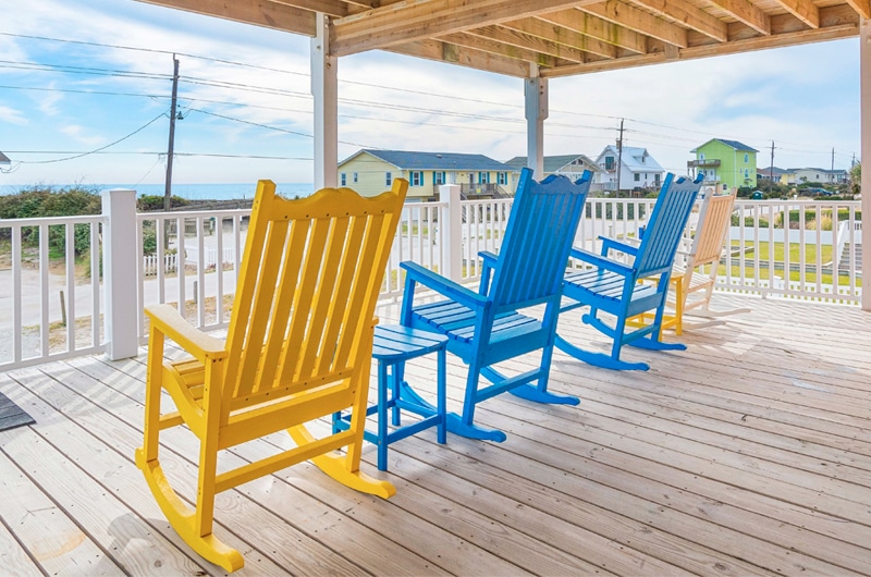Annie's Place - covered deck