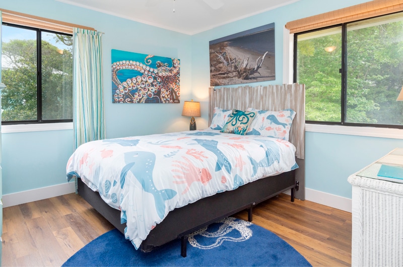 Paradise City - bedroom