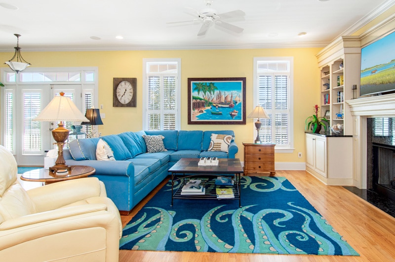 Nana's Beach House living room