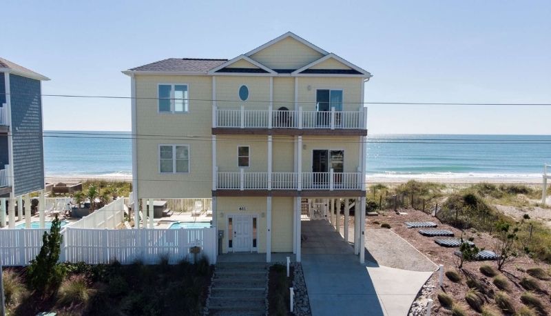 Sea La Vie | Emerald Isle Realty Featured Property of The Week