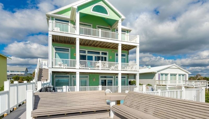 Pirates Perch - Oceanfront Rental with Pool in Emerald Isle NC