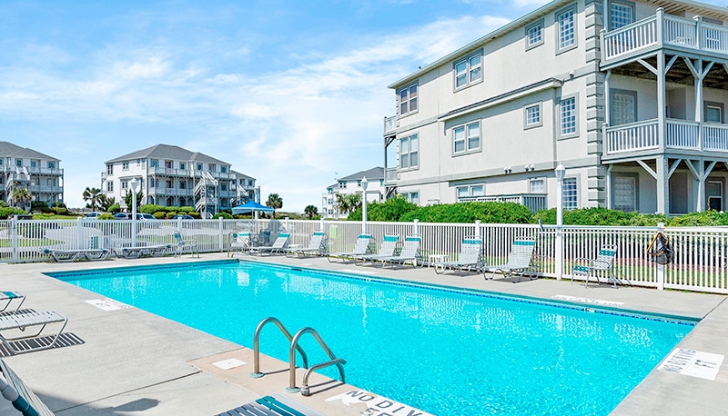 Pier Pointe 3 A-3 West - swimming pool