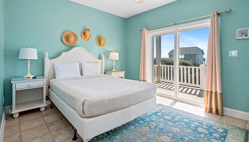 Blue Grass bedroom 2
