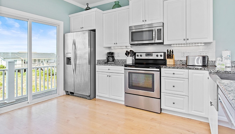 Sea Worthy - kitchen