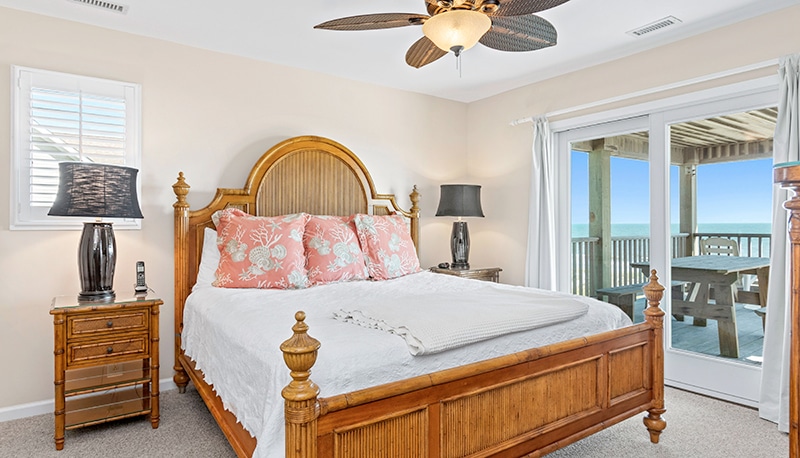 Cardinal - bedroom