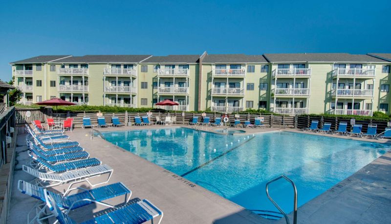 Pebble Beach pool