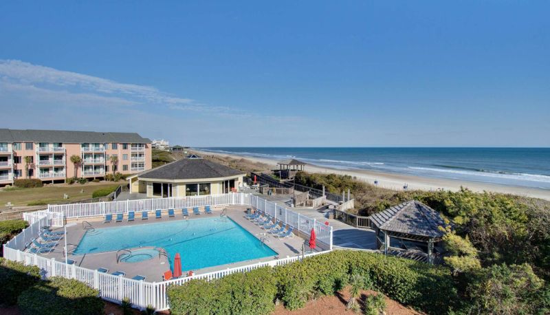 Pebble Beach pool