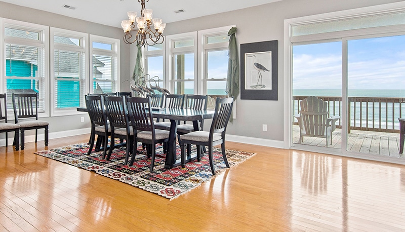 Luxury Sands - dining room