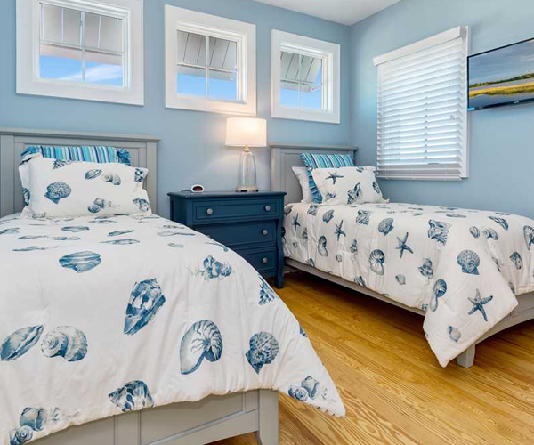 Featured-Property-Boardwalk-Bungalow-Bedroom-2