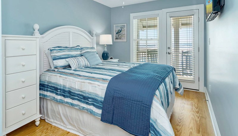 Boardwalk Bungalow - bedroom