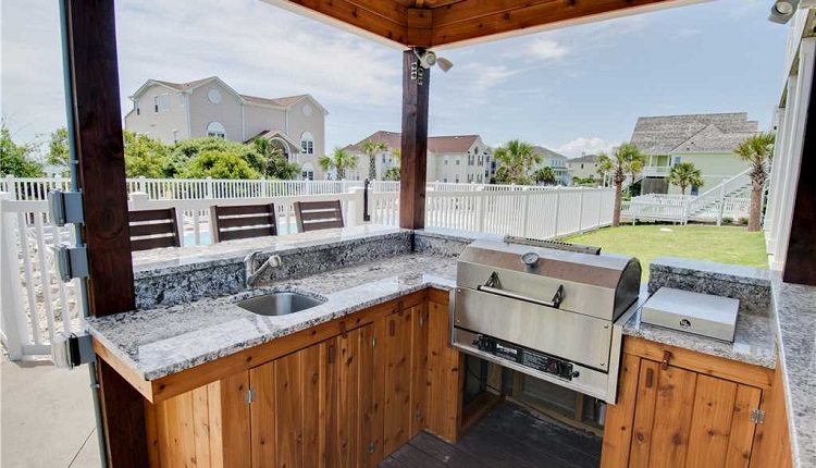 A Castle in the Sand, vacation rental with outdoor grill