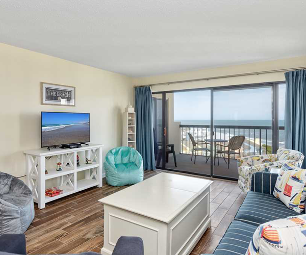 Featured Property Sound of The Sea 614W - Living Room