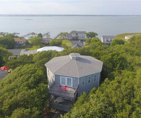 Round House Vacation Rental in Emerald Isle, NC