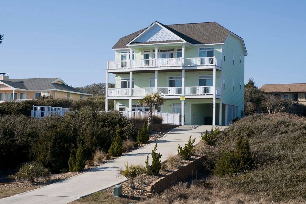 A Tropical Dream - 2nd Row Vacation Rental in Emerald Isle, NC