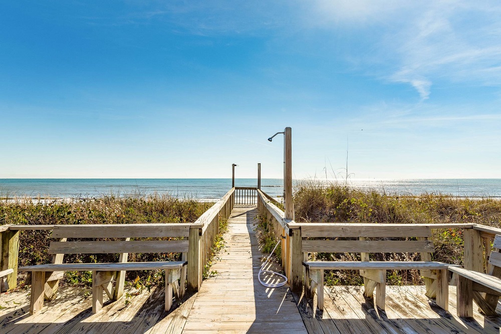 Carolina Clipper East - Direct Beach Access