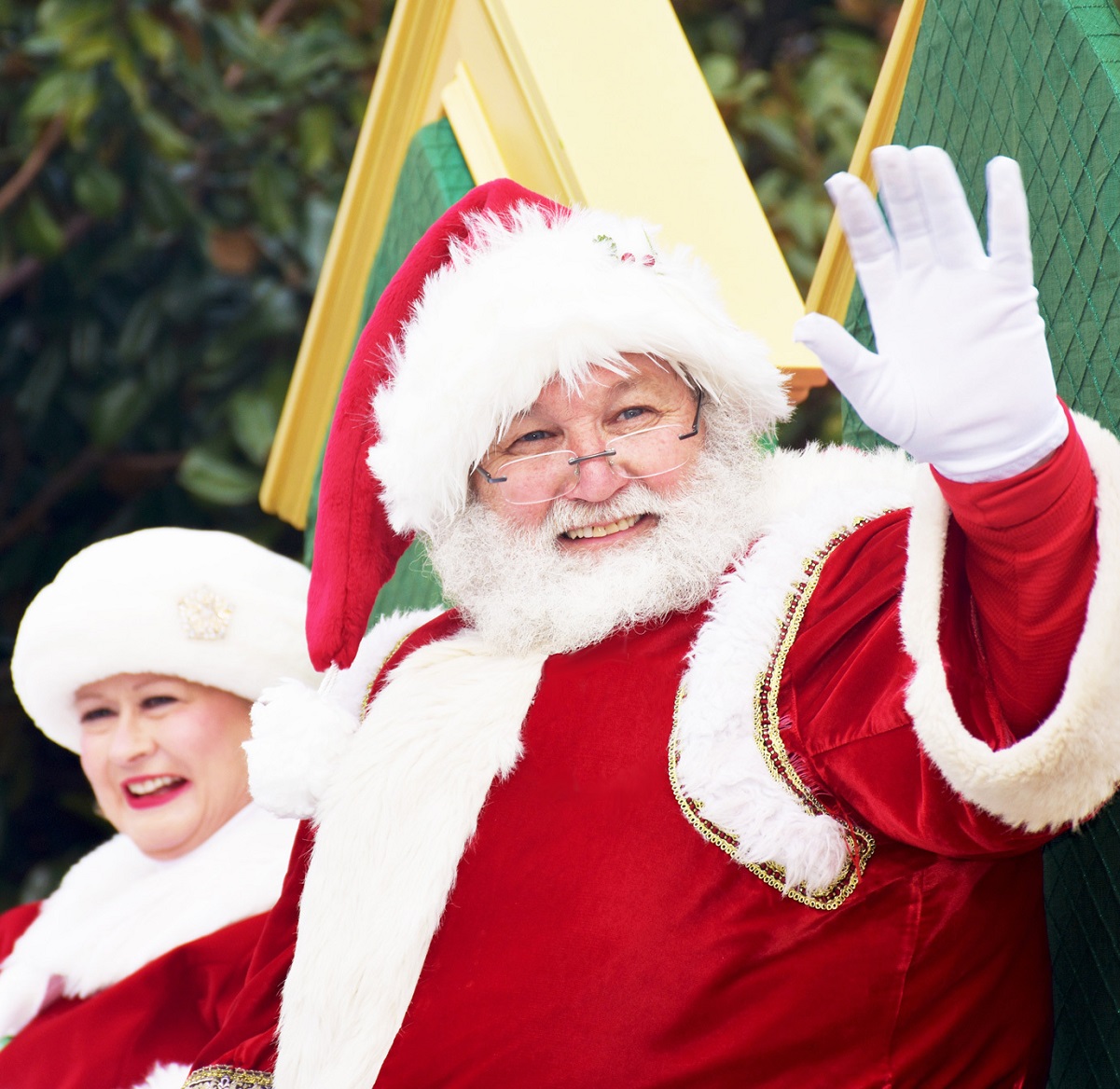 Emerald Isle Drive By Christmas Parade