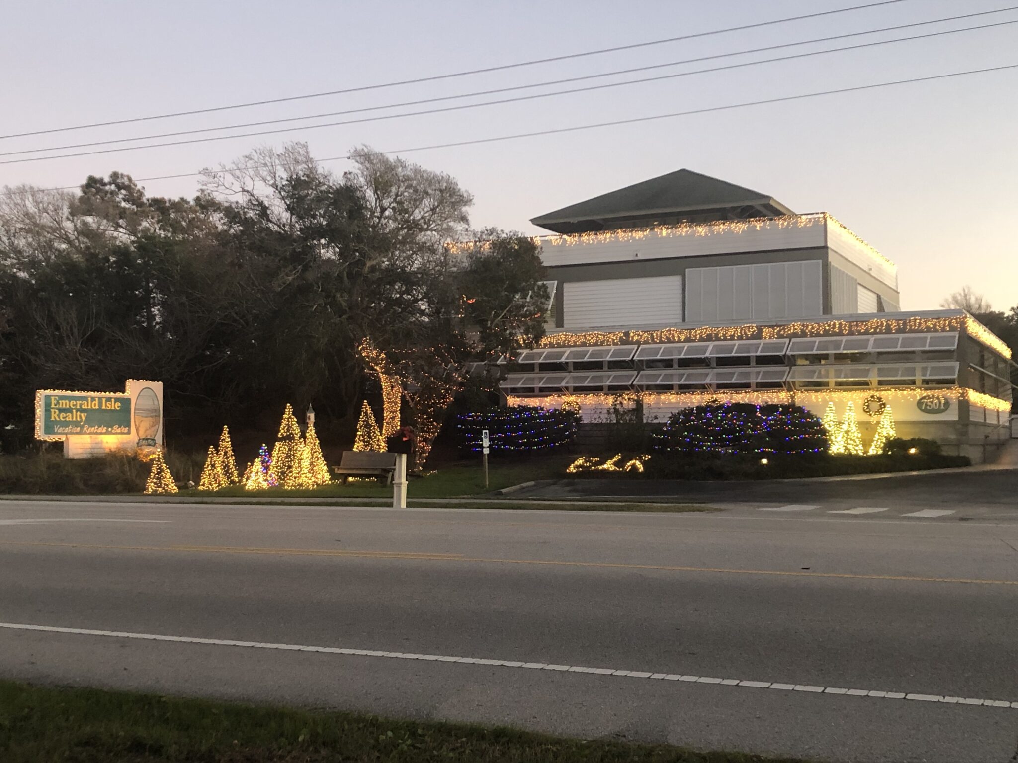 Emerald Isle Drive By Christmas Parade